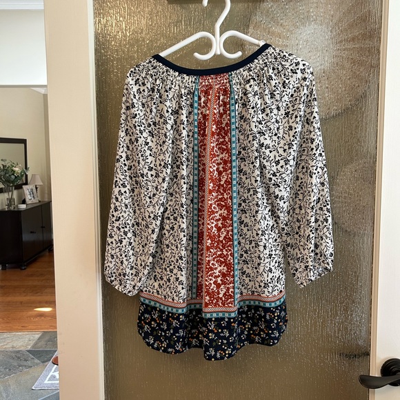DR2 Floral Blouse - Picture 5 of 5